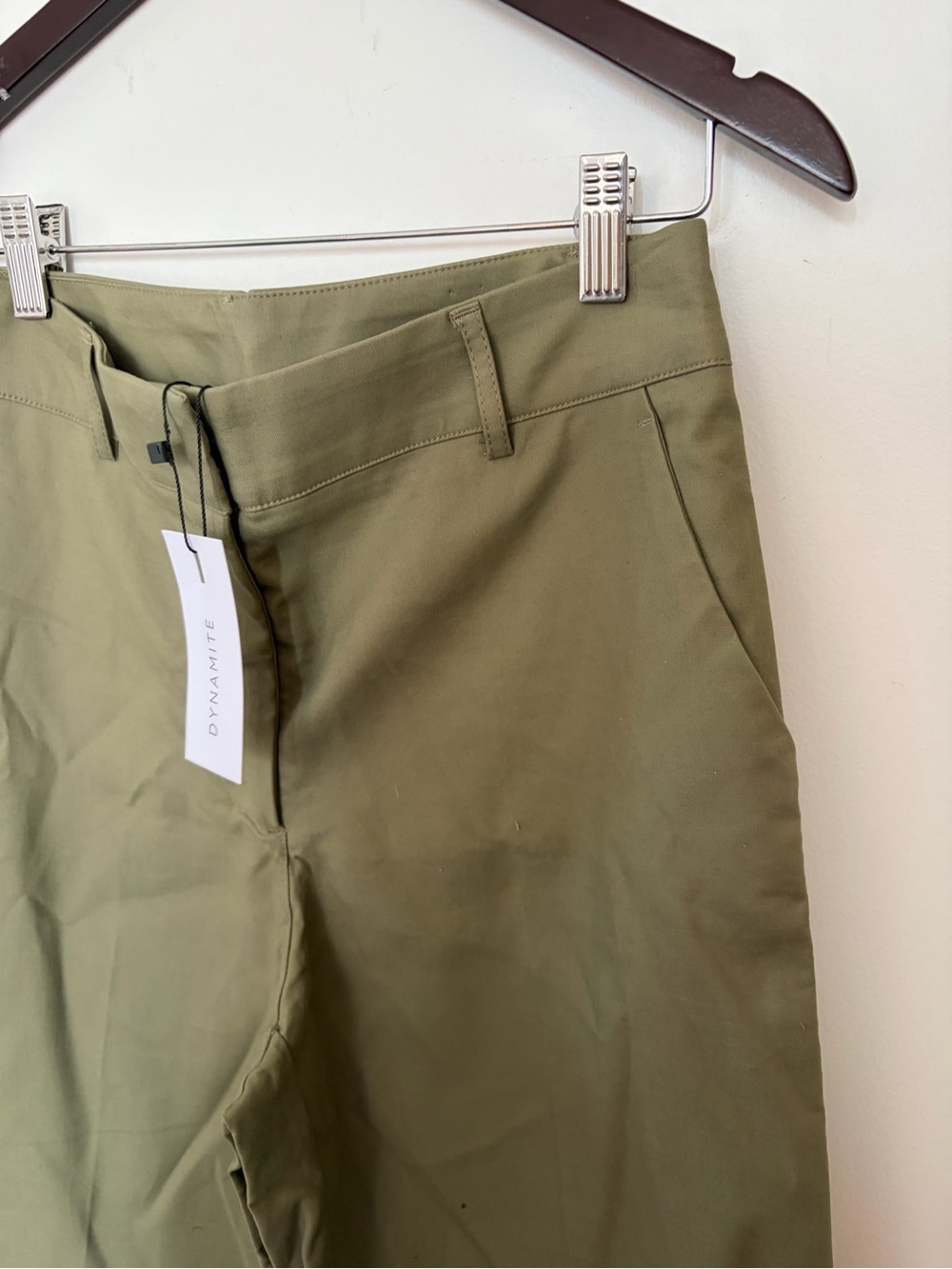 NWT Dynamite Clean Straight Leg Pants in Safari Green - Size 4 - Picture 9 of 11